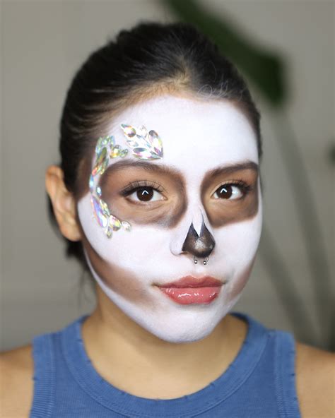 Finally, A Skeleton Makeup Tutorial That’s Actually Easy to Follow — Expert Tips | Allure