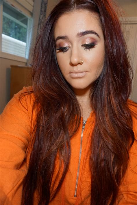 Huda Beauty New Nude Palette Review Look Kimandmakeup