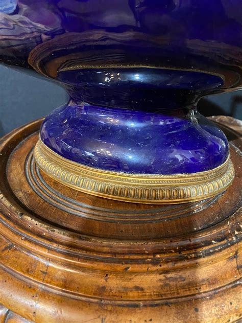 Proantic Coupe En Porcelaine Bleu Roi Monté Bronze Dans Le Goût De