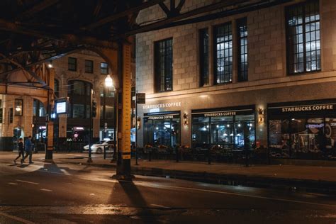 Starbucks in Chicago: Roastery opening brings journey full circle ...