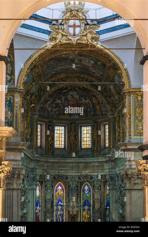 Chiesa San Lorenzo Genova Interno Immagini E Fotografie Stock Ad Alta