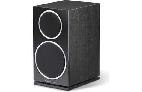 Wharfedale Diamond 220 Bookshelf Speaker Review and Specs