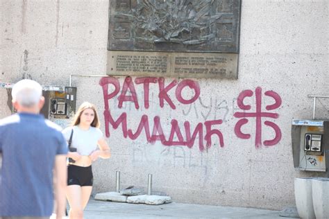 Samo Sloga Srbina Spasava U Banjaluci Osvanuo Grafit Podr Ke Generalu