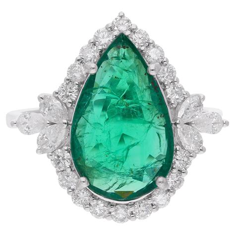 Natural Pear Emerald Gemstone Cocktail Ring Diamond Pave 18 Karat White Gold For Sale At 1stdibs