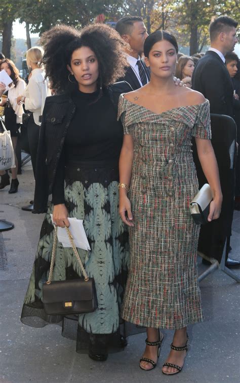 Photo Les Chanteuses Du Duo Ibeyi Lisa Kaind Et Naomi Diaz D Fil