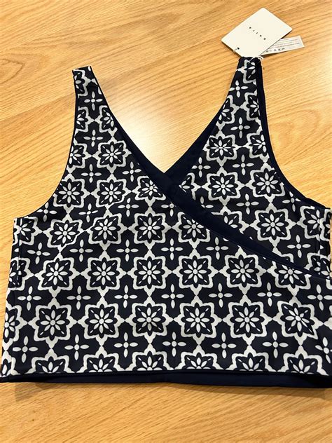 Valencia Reversible Bikini Wrap Top Women S Black Bikini Plus Size Swimwear Baiia Swim