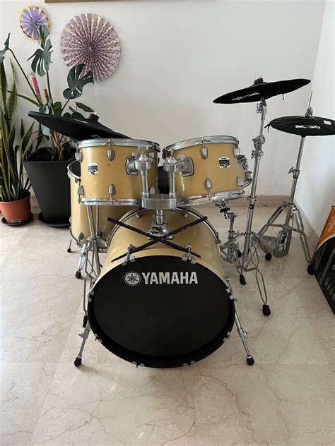 Yamaha drum set, Hobbies & Toys, Music & Media, Musical Instruments on Carousell