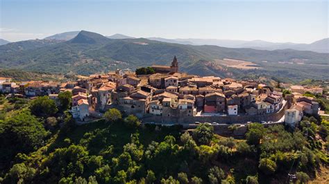 Molise - Italian Wine Region | Wine-Searcher