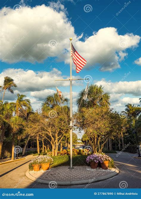 12th Avenue Roundabout and American Flag Pole, in Naples Florida Stock