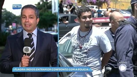 Índios Entram Em Confronto Com A Polícia Em Brasília Youtube