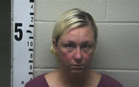Alissa McCommon Tennessee Teacher Charged With Having Sex With Student Allegedly Pregnant With