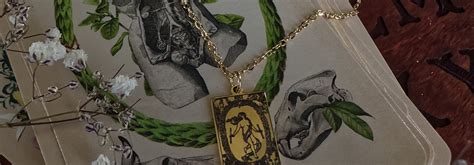 Gold Tarot Necklace The World Blackfish Brand New Vintage