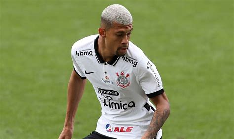 Jo O Victor Faz Primeiro Jogo Em Seu Retorno Ao Corinthians