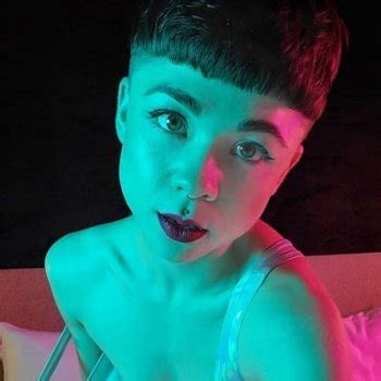 Magenta Lexx Babe Page Watch This Pornstar On FreeOnes