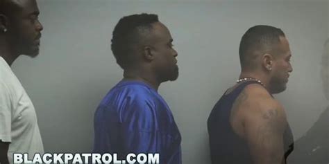 Black Patrol Milf Cops With Big Boobs And Ass Give Black Thug An Ultimatum Tnaflix