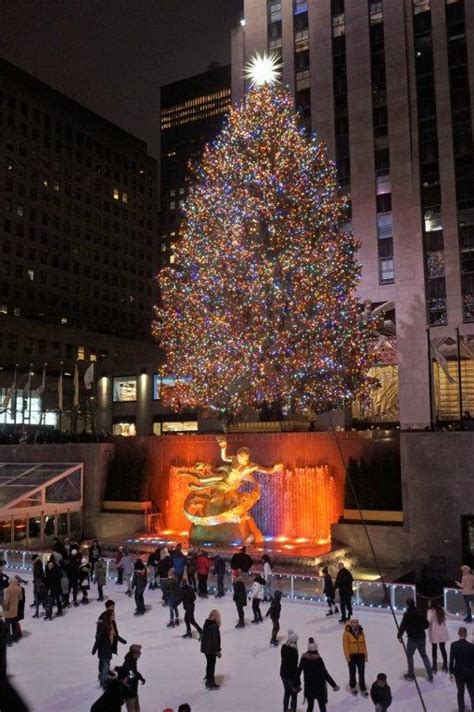 New York ice skating rinks for the winter holidays