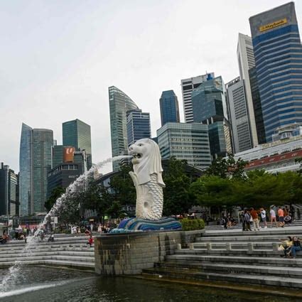 Singaporean ‘blinded by love’ for Nigerian scammer helped him launder ...