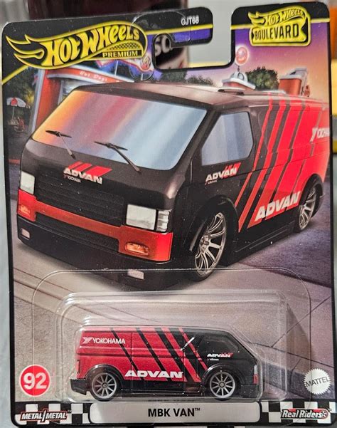 Hot Wheels Vehículo de Juguete MBK Van Escala 1 64 Juguetes para Niños Mattel Amazon