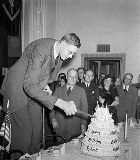 Conheça Robert Wadlow O Homem Mais Alto De Todos Os Tempos Mega Curioso