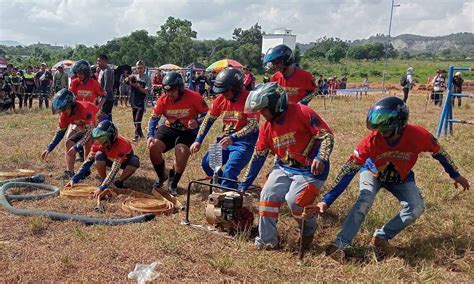 Lomba Ketangkasan Pemadam Di Tala Regu Adu Kompak Poros Kalimantan