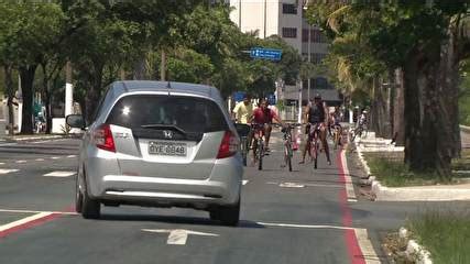 Ciclistas Reclamam De Dividir Espa O Carros Em Ciclofaixa De Vit Ria