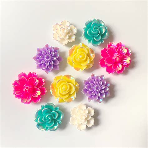 Multicolored Flower Magnets 80s Vibes Flower Magnet Set For Home Or