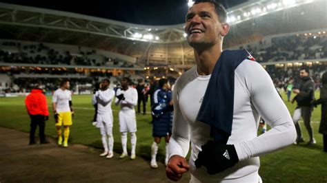 OL Lille Lovren s est finalement testé avec le groupe