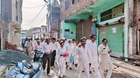 जनता महंगाई से त्रस्त है और भाजपा विकास यात्रा निकाल रही राजकुमार