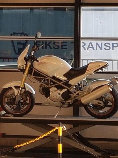 Ducati Monster Naked Bike 600 Cc Advertentie 1300004