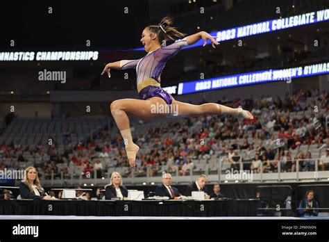 13 De Abril De 2023 Aleah Finnegan Lsu Durante La Semifinal Del