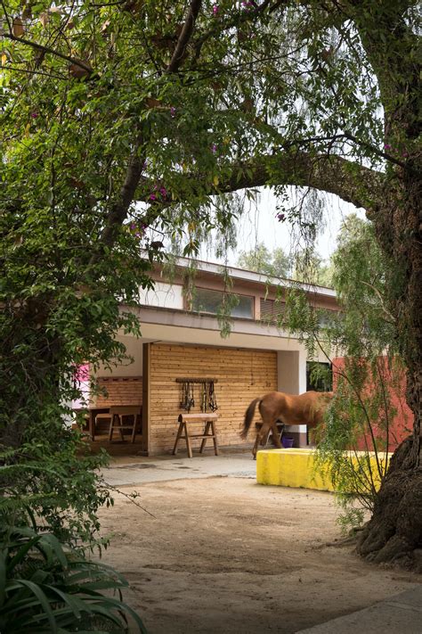 The Untold Stories Behind the Legendary Homes of Luis Barragán - Dwell
