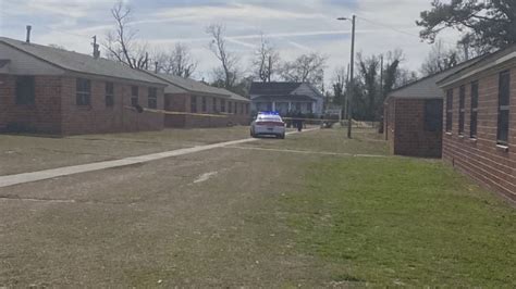 Man In Hospital After Being Shot By Bibb Deputy In Macon 13wmaz