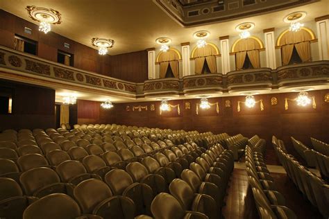 El Ayuntamiento de A Coruña asumirá la gestión del Teatro Colón a