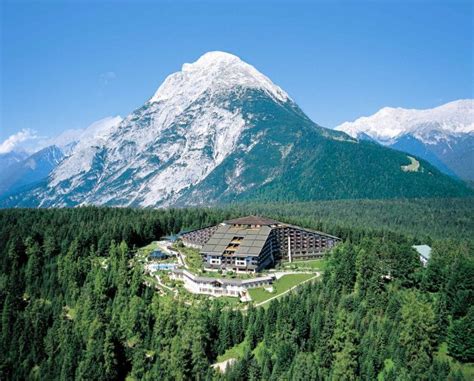 Aussenansicht_Interalpen-Hotel_Tyrol - PtravelsClub