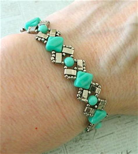 17 Bead Patterns for Two-Hole Beads | AllFreeJewelryMaking.com