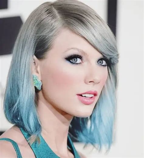 Taylor Swift Hairstyles For Prom