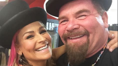 WWE star Natalya (Nattie Neidhart) comments on the passing of her ...