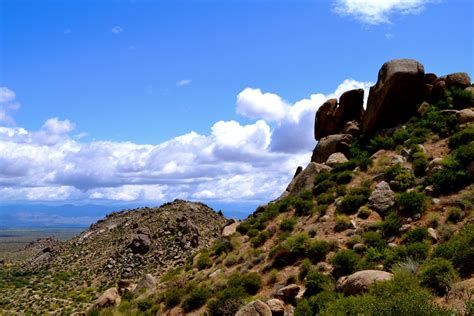 Hiking Toms Thumb Mountain In Scottsdale Arizona Pop And Thistle