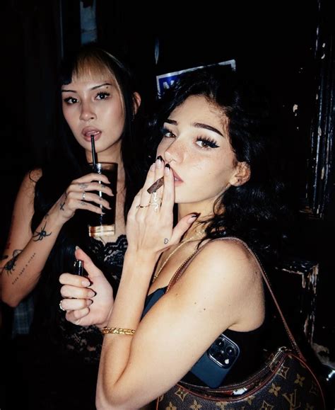 Party Girl - IG Post - 5.23.23 : r/LittleWarren_