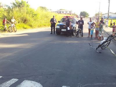 Ciclistas Porto Alegre Garoto Em Bicicleta Pega Carona Em Caminh O