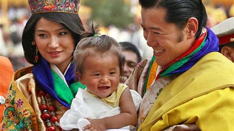 Bhutan welcomes baby prince - Buddhist Traveler