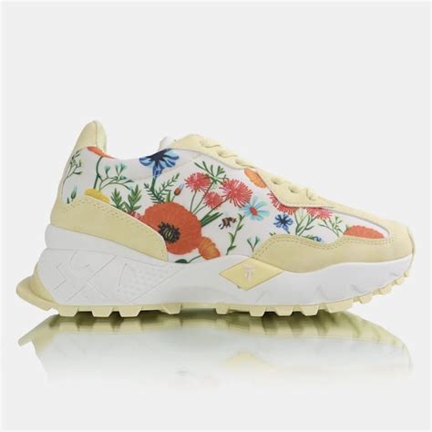 50 Off On Tomtom Ladies Floral Sneakers Onedayonly