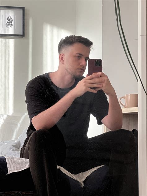 Horny English Teacher Alex Posh On Twitter Dont I Look Older With This Haircut Lol Https