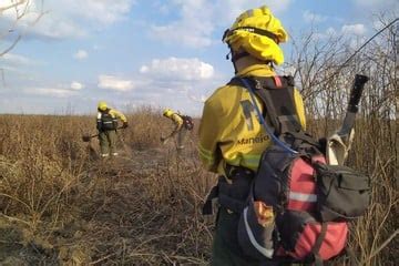 Siete Provincias Registran Focos De Incendios Y Se Reavivan Las Llamas