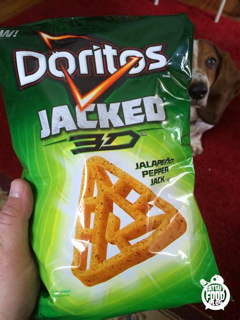 FATGUYFOODBLOG: Doritos: Jacked 3D Jalepeno Pepper Jack ...chips?