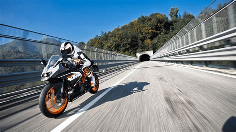 Ktm Rc 200 2016 Present Specs Performance And Photos Autoevolution