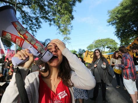 G Usp Quer Demiss O Volunt Ria De Tr S Mil Funcion Rios Diz