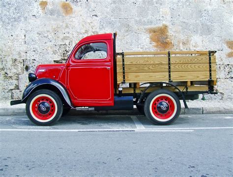 Vintage Ford Truck Free Stock Photo - Public Domain Pictures