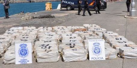 Espana Detienen A Un Venezolano En Un Barco Con Mil 500 Kilos De