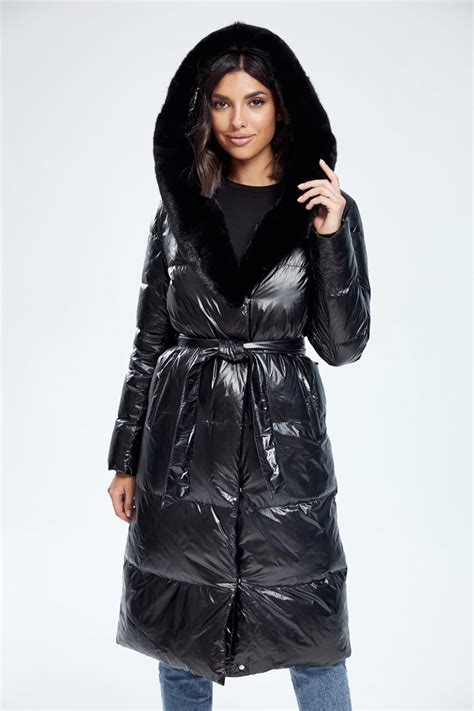 Купить Чёрное пуховое пальто с мехом норки в интернет магазине ...